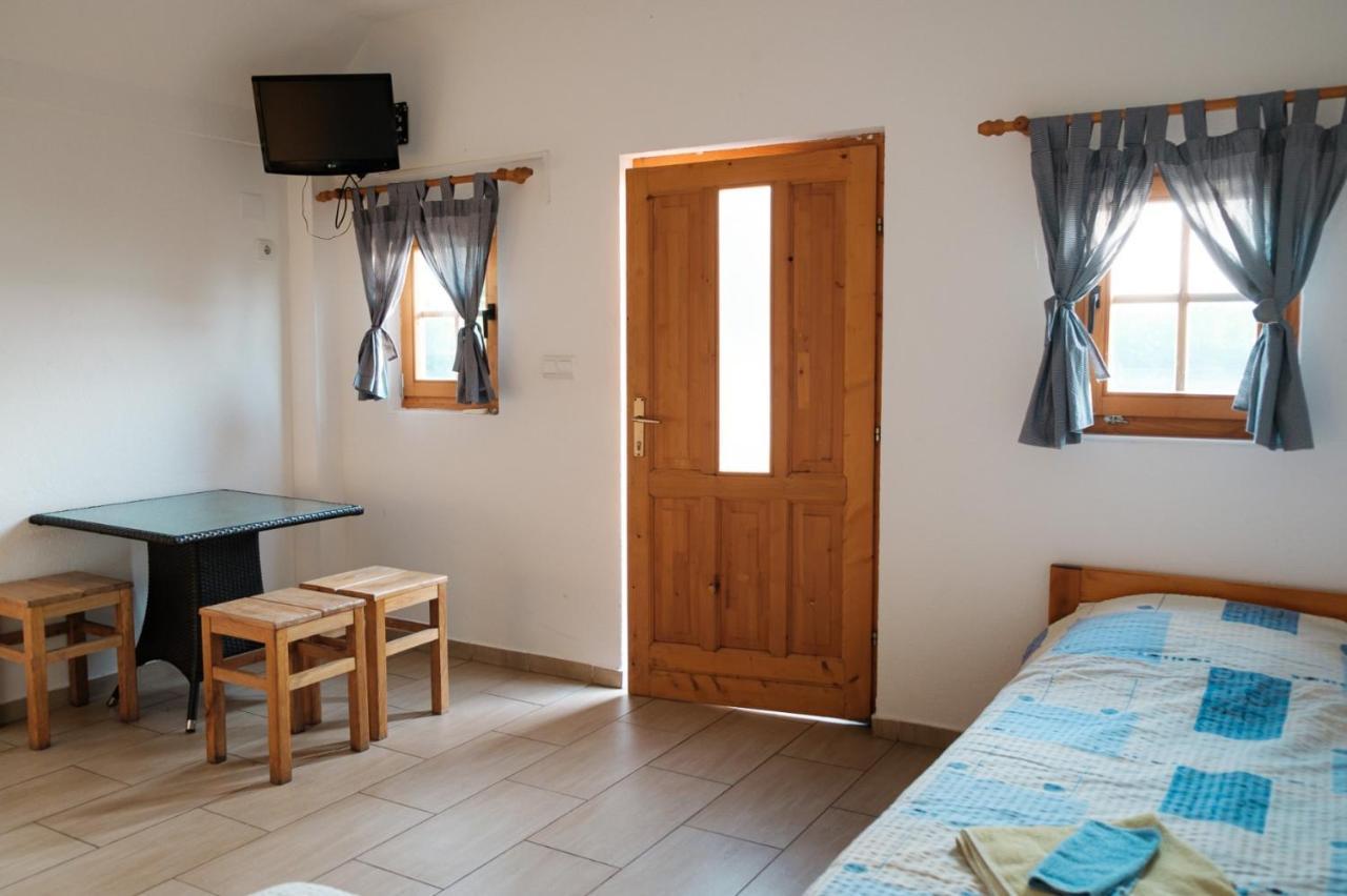Laguna Club Lake Resort Donji Zabar Экстерьер фото